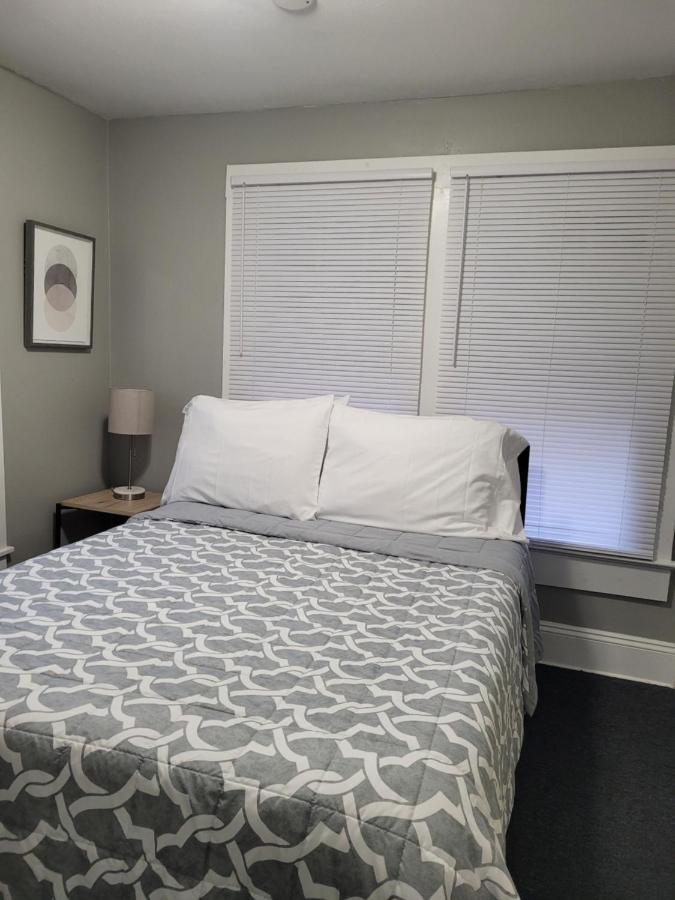 Two Bedroom Home In Beautiful Downtown Lakeland Exterior photo